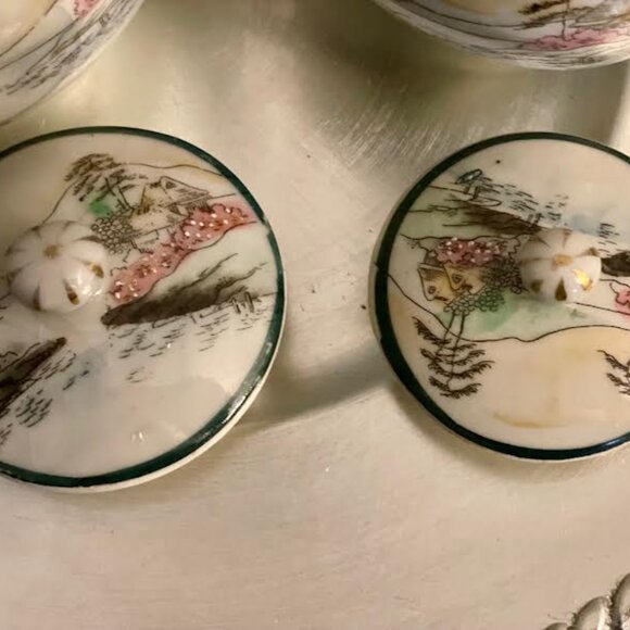 Set of Japanese Lidded Teapot and Sugar Bowl Hand Painted Geisha Girl Porcelain - Picture 5 of 15